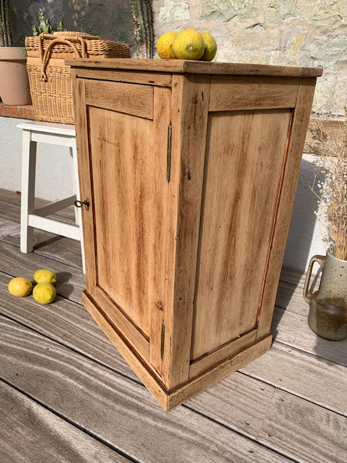 Petit meuble « Félicité »