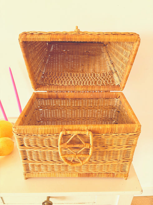 Valise en osier vintage "Colombe"