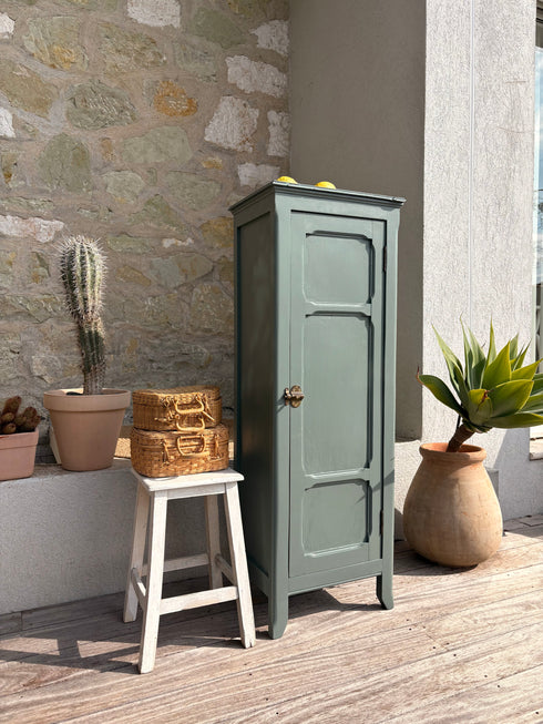 Petite armoire parisienne « Castille »