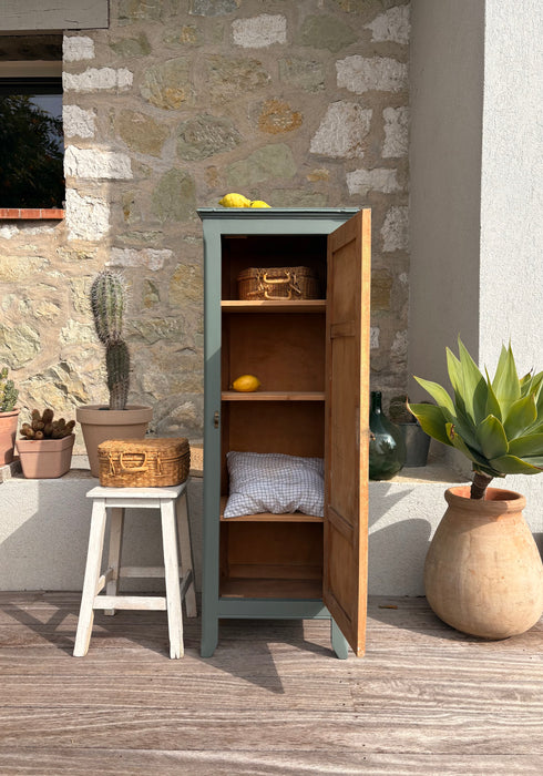 Petite armoire parisienne « Castille »