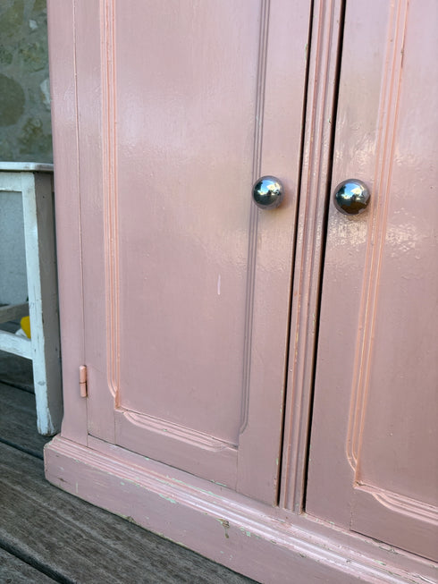 Armoirette parisienne de métier "Rose"