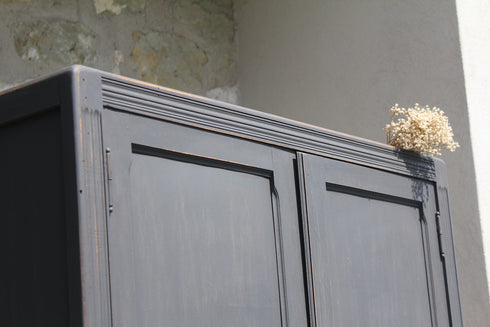 Armoire parisienne noir mat "Apolline"