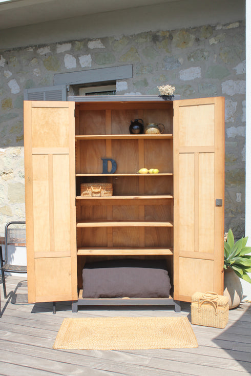 Armoire parisienne noir mat "Apolline"