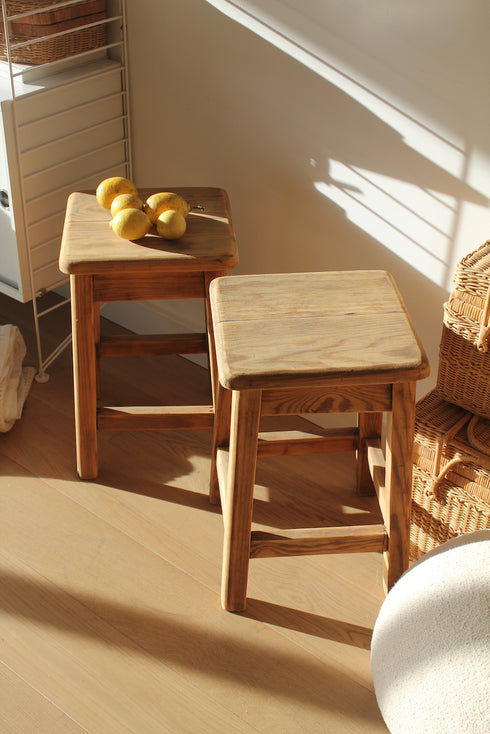 Paire de tabourets "Pia"