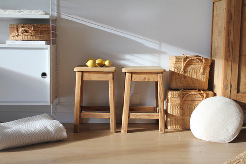 Paire de tabourets "Pia"