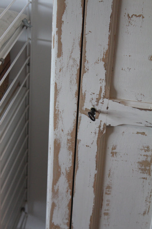 Petite armoire parisienne "Joséphine"