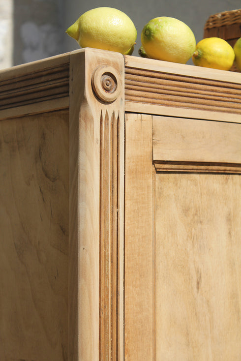 Petite armoire ancienne "Justine"