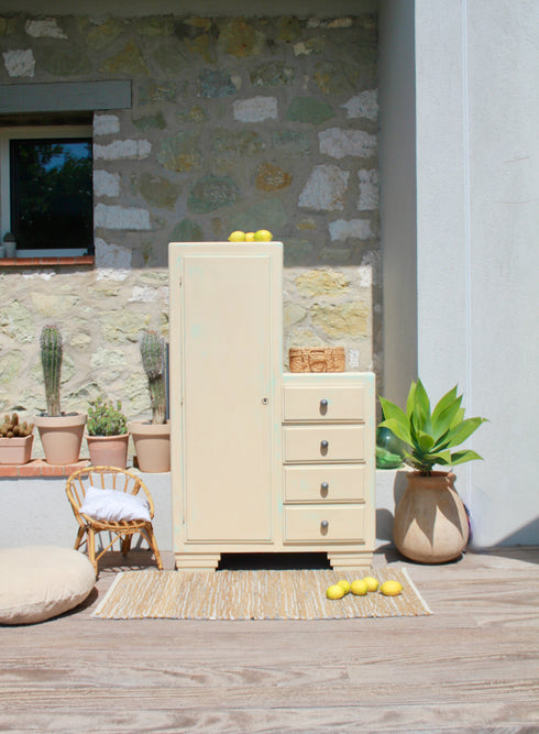 Petite armoire asymétrique "Suzanne"