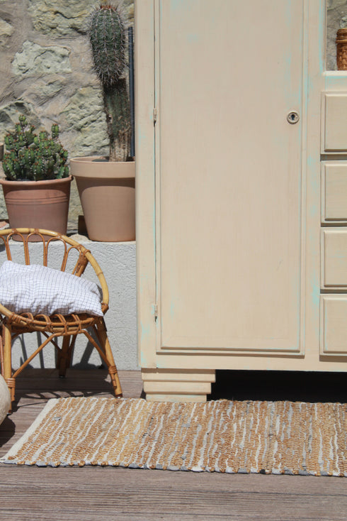 Petite armoire asymétrique "Suzanne"