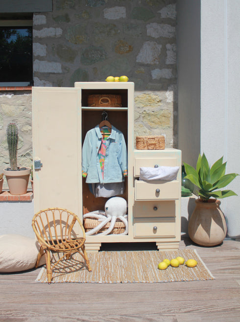 Petite armoire asymétrique "Suzanne"
