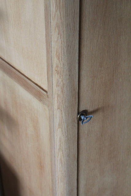 Petite armoire pieds compas "Pierrette"