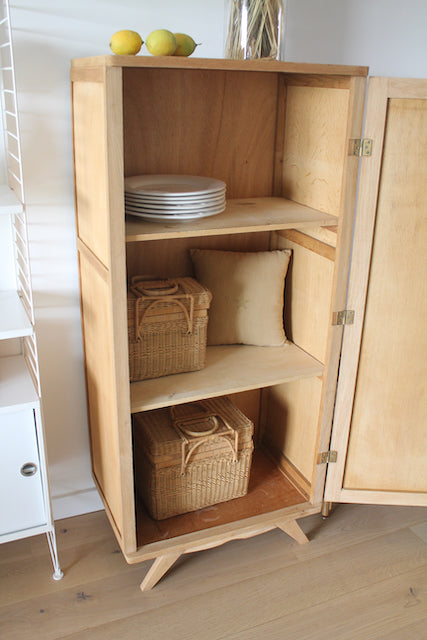 Petite armoire pieds compas "Pierrette"