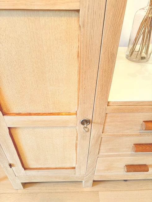 Petite armoire asymétrique « Clémentine »