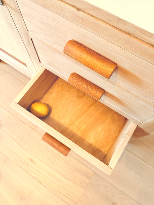 Petite armoire asymétrique « Clémentine »