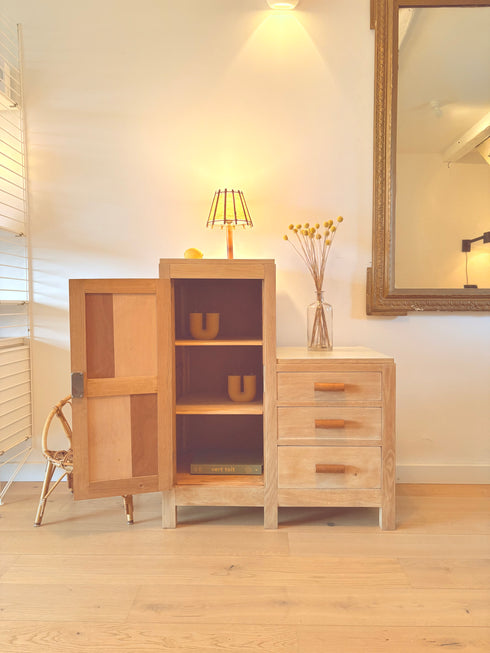 Petite armoire asymétrique « Clémentine »