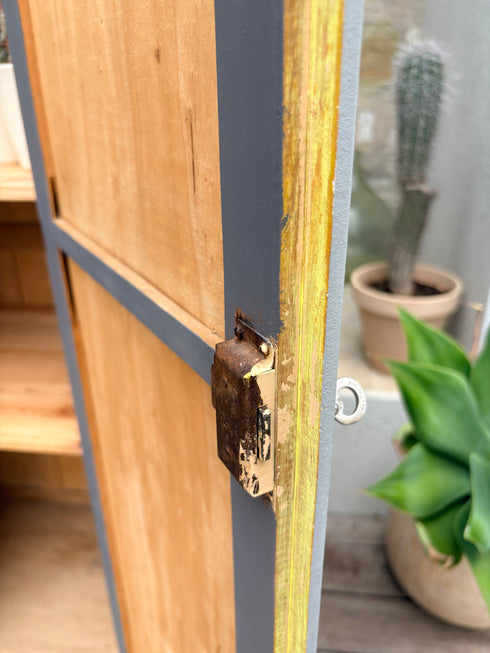 Armoire parisienne « Violette »