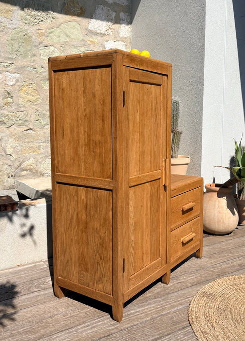 Petite armoire asymétrique « Pénélope »