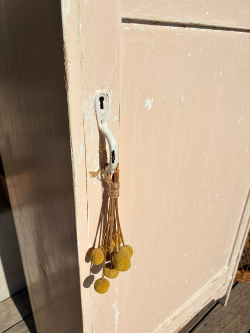 Petite armoire vitrée « Pâquerette »