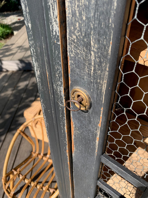 Bonnetière années 30 grillagée "Barbara"