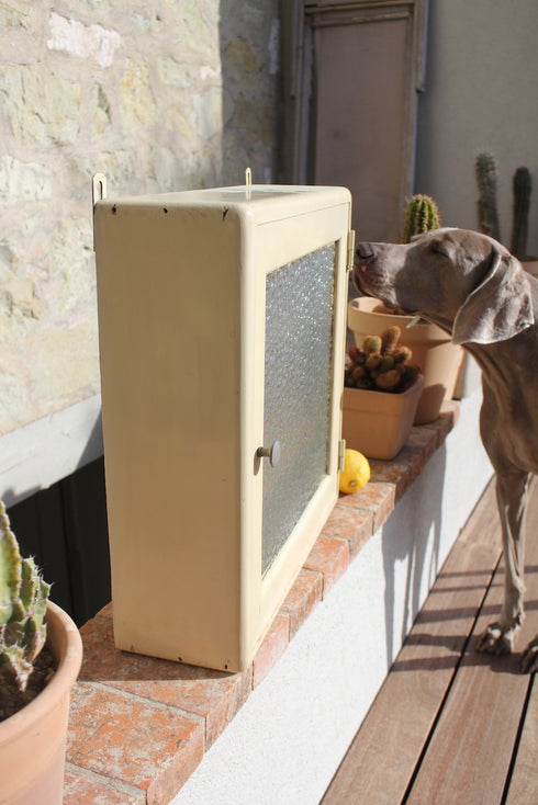 Petite vitrine vintage "Victoire"