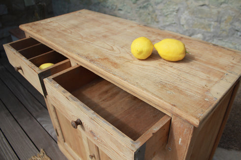 Buffet parisien "Lazare"