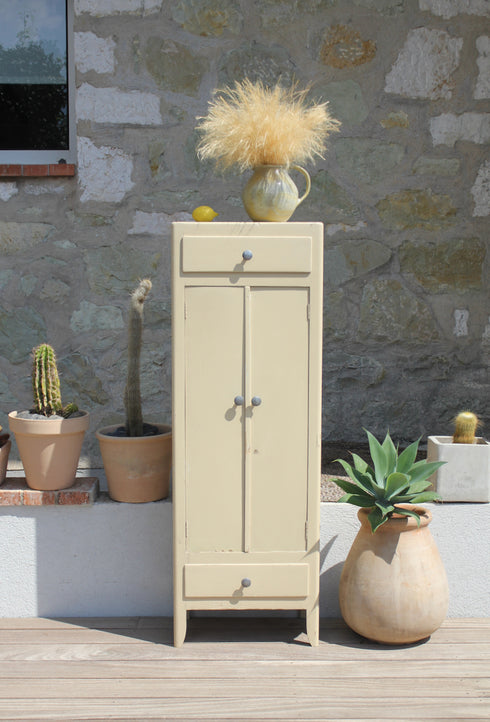 Petite armoire vintage "Célestine"