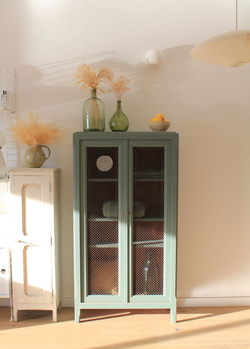 Petite armoire ancienne "Sarah"