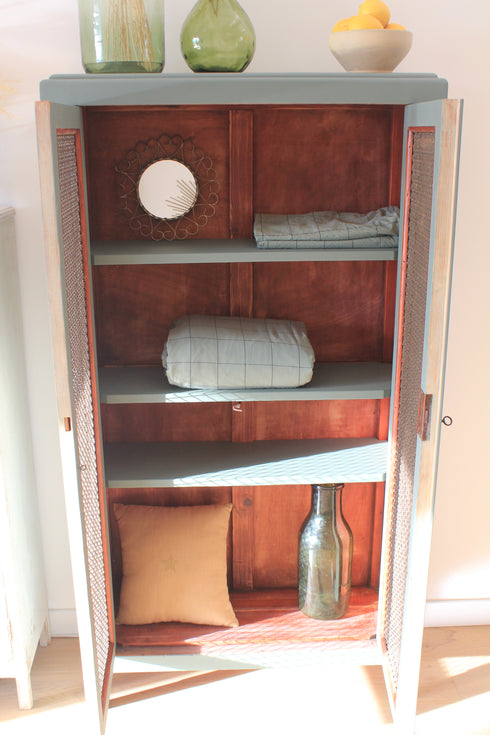 Petite armoire ancienne "Sarah"