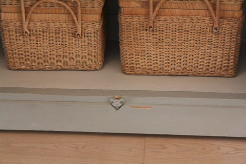 Bibliothèque ancienne "Jeanne"