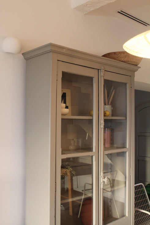 Bibliothèque ancienne "Jeanne"