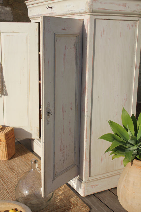 Petite armoire ancienne "Rose"