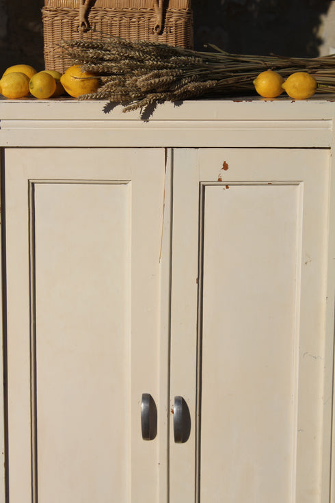 Petite armoire patinée ancienne "Juliette"