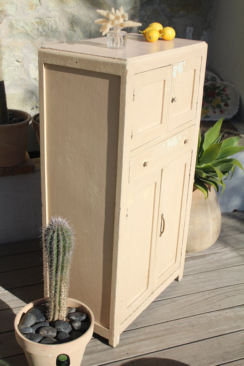 Petit buffet parisien "Célestine"