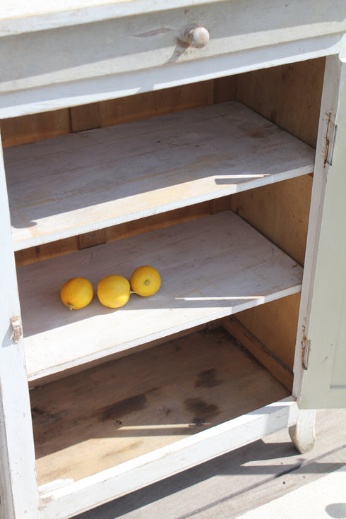 Buffet parisien "Léopold"