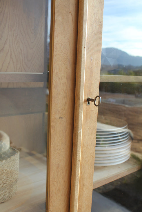 Magnifique armoire vitrée en chêne "Prudence"