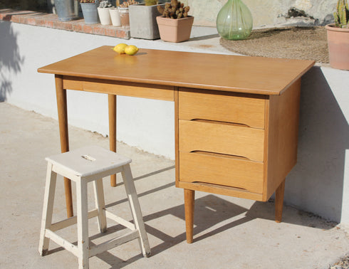 Bureau vintage "Victor"