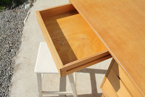 Bureau vintage "Victor"