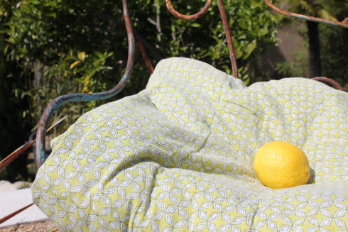 Banquette ancienne en fer forgé "Pâquerette"