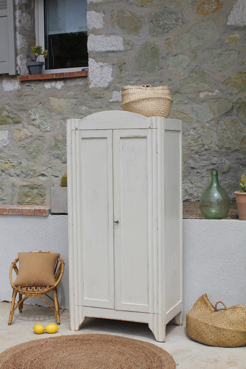 Petite armoire parisienne "Olympe"