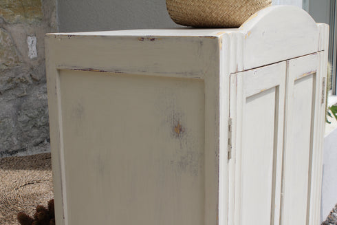 Petite armoire parisienne "Olympe"