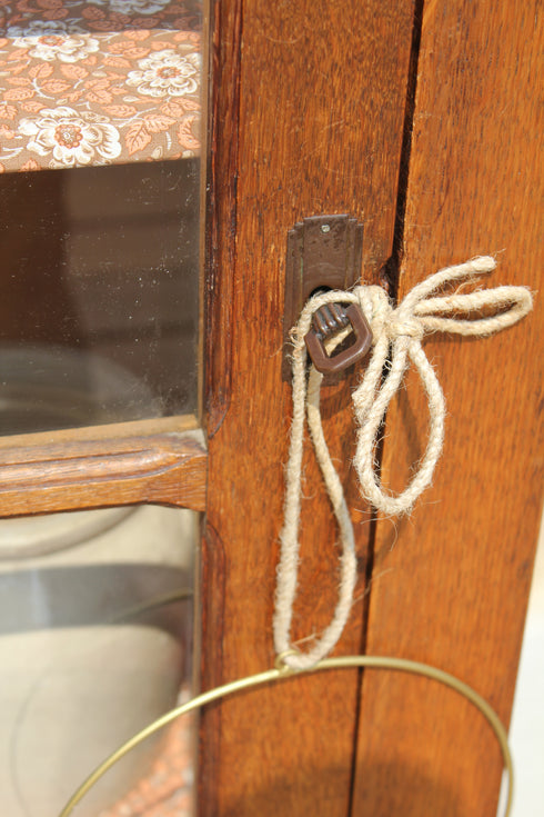 Bonnetière vintage vitrée "Madeleine"