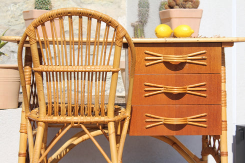 Bureau et sa chaise en rotin vintage "Hypolite" - Louis Sognot -