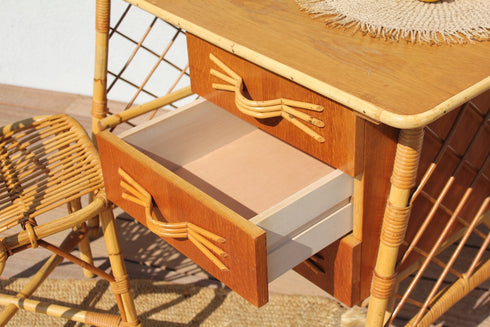 Bureau et sa chaise en rotin vintage "Hypolite" - Louis Sognot -